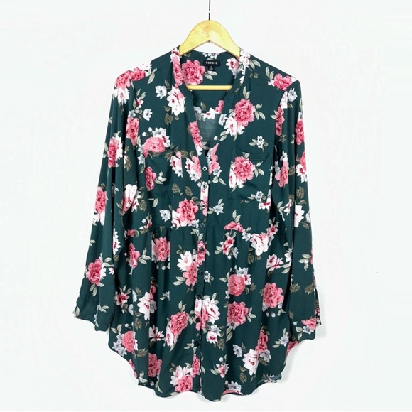 TORRID Emma Babydoll Challis Button Front Green Tunic Floral Size 2 - Picture 4 of 7